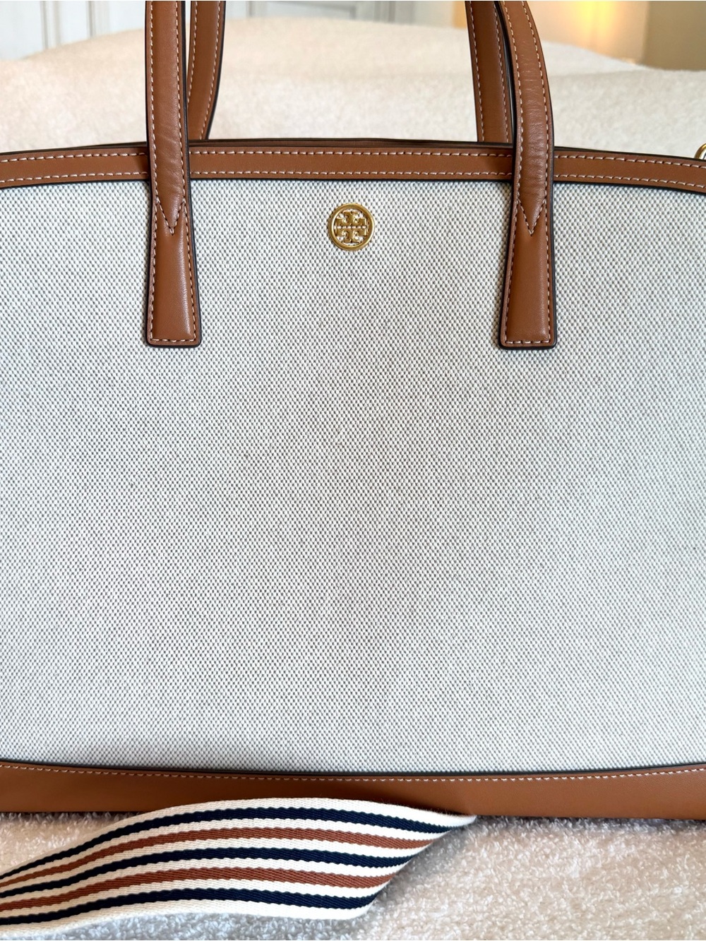 Tory Burch Full Sized Walker Canvas Satchel. Leather Trim & Extra Strap - Picture 14 of 15